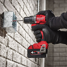 Аккумуляторная дрель-шуруповерт, Milwaukee, M18 BDD-402C, 4933443565